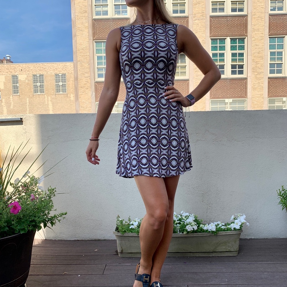H&M summer dress. Geometrical pattern, open back